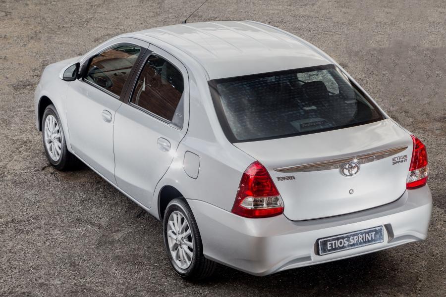  Toyota Etios Sedan Sprint 2017 года  (ZA) (фото 13 из 40)